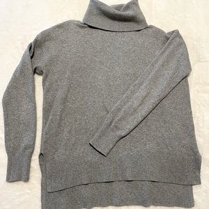 Banana Republic grey turtleneck sweater